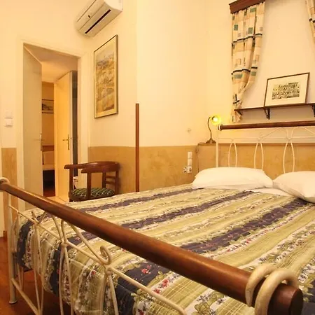 En Apartment Ermoupoli